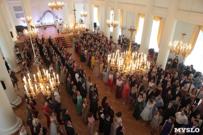 Описание: https://cdnmyslo.ru/Photogallery/1a/21/1a21d45b-cd4d-4f8a-8749-dfcbf0b4378e_b.jpg