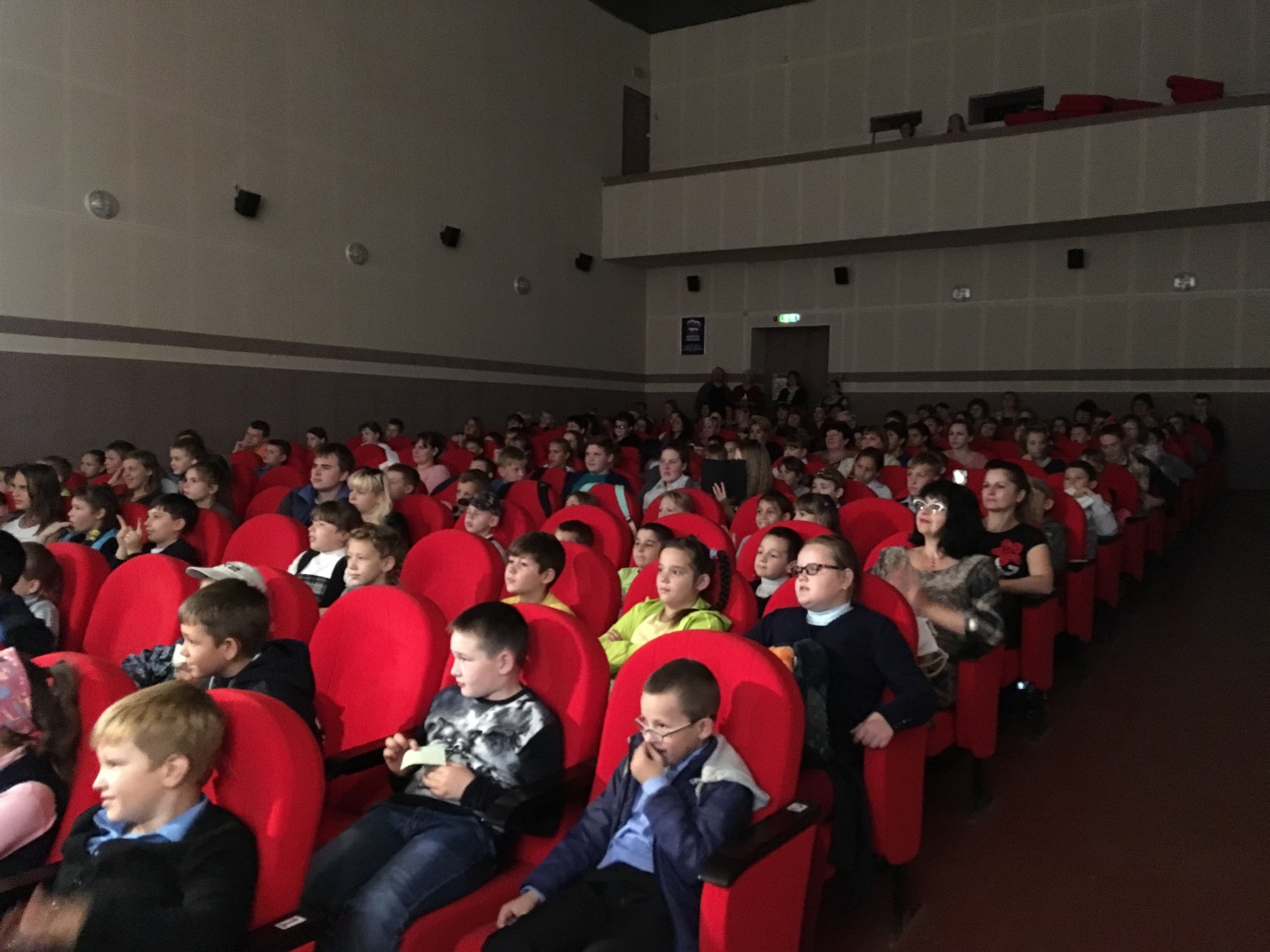 Описание: \\stora\Семейная библиотека\Филармония документы\Фото с концертов\фото 14.09.2017\IMG_3995.JPG
